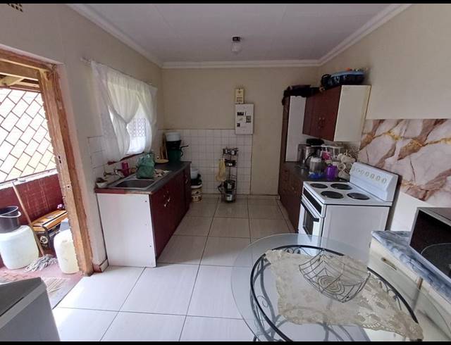 3 BEDROOM HOUSE FOR SALE IN VANDERBIJLPARK CW 6